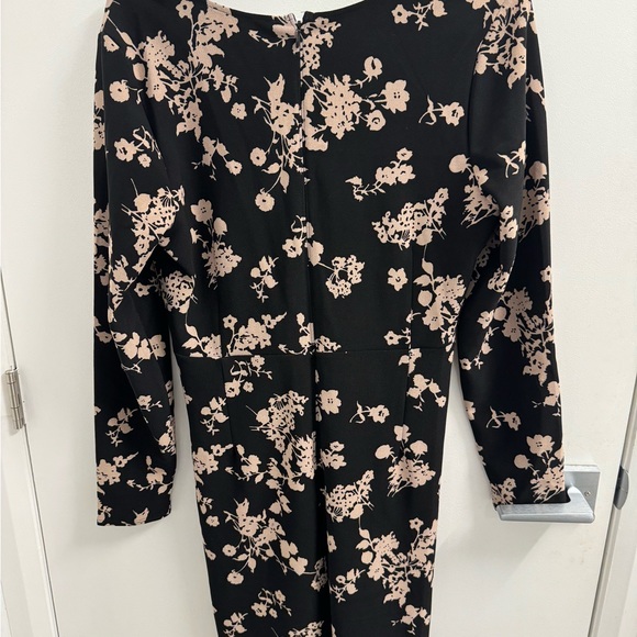 Black holiday party dress with beige flowers from A&F - size large & brand new - Picture 2 of 3